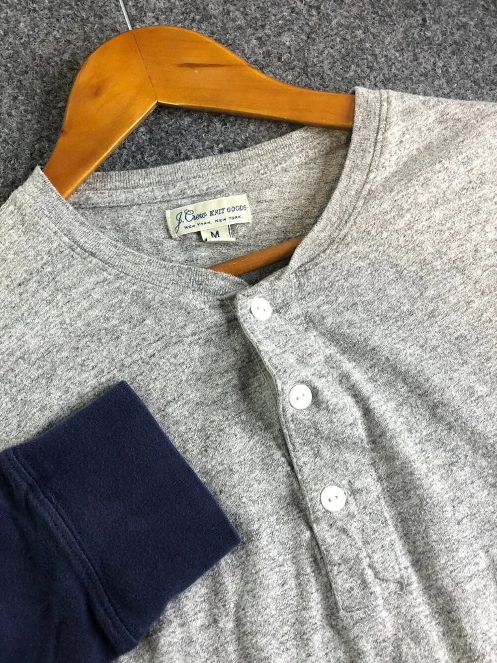 J Crew Shirt Mens Medium Gray Blue Cotton Knit Goods Henley Raglan Baseball